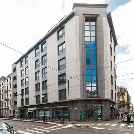 Enjoy Room- Appartamento Con Parcheggio Gratuito E Colazione Deliziosa ! Turin Luaran gambar