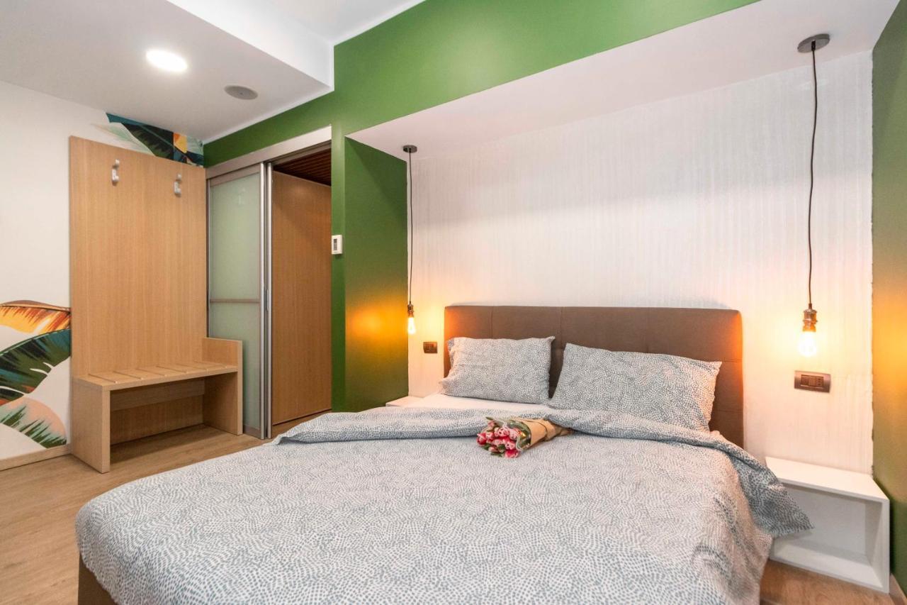 Enjoy Room- Appartamento Con Parcheggio Gratuito E Colazione Deliziosa ! Turin Luaran gambar